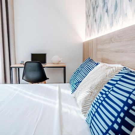 Sweet Lloret Suites Lloret de Mar Esterno foto